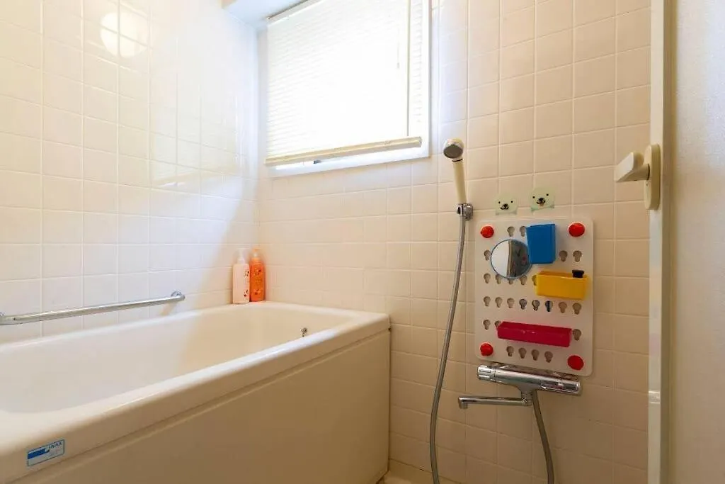 Apartment 7th Floor Apartment: Airport-Accessible Urban Retreat Tokyo