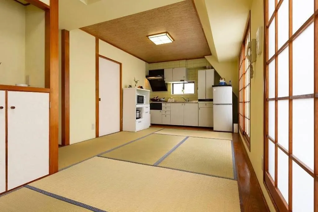 7th Floor Apartment: Airport-Accessible Urban Retreat Tokyo 0*,  Japan
