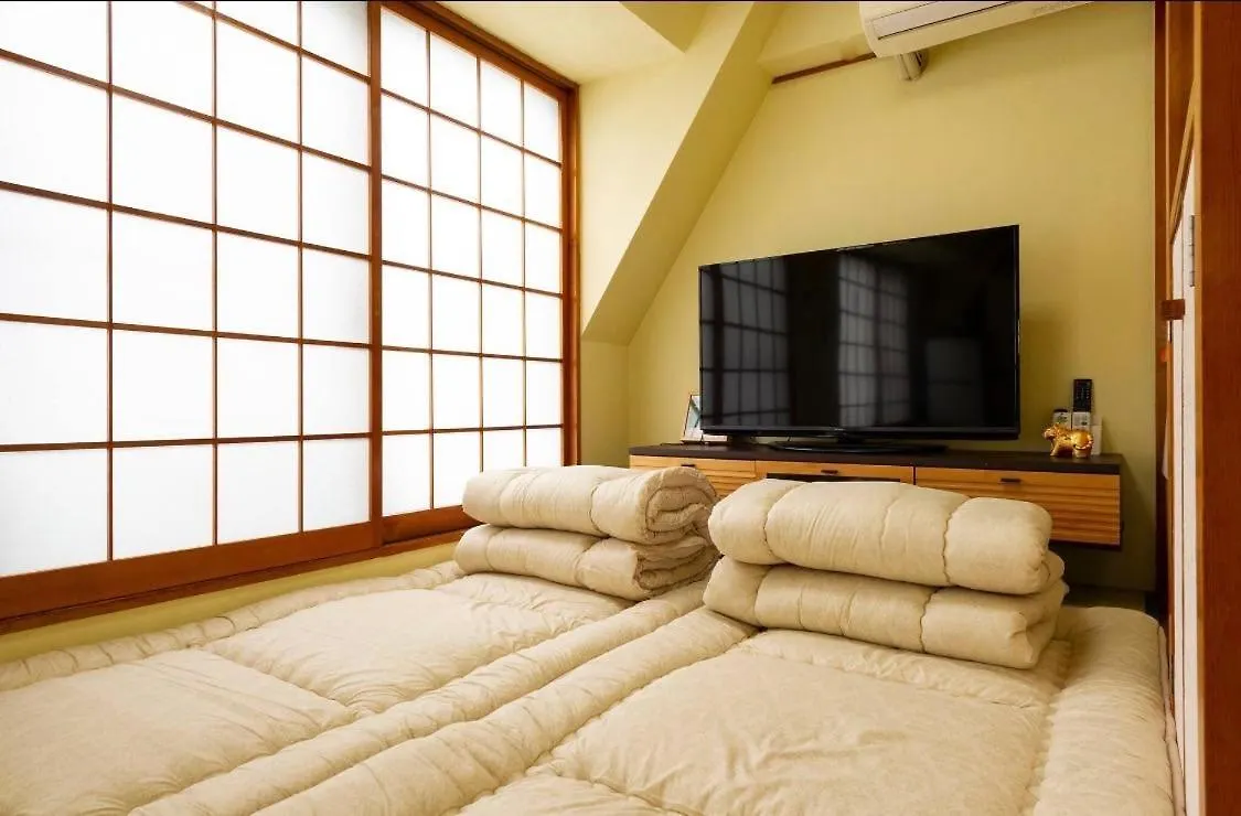 Apartment 7th Floor Apartment: Airport-Accessible Urban Retreat Tokyo Japan