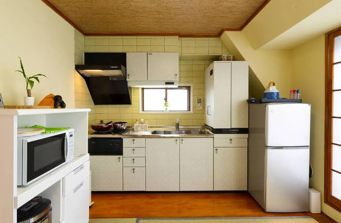 7th Floor Apartment: Airport-Accessible Urban Retreat Tokyo Japan